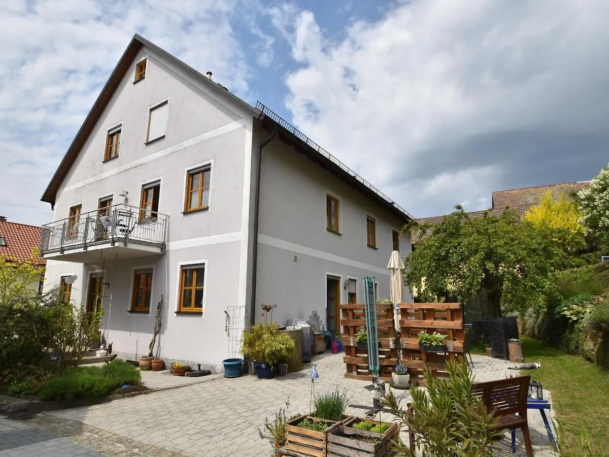 Scenic Apatrtment In T Nnesberg With Balcony Apartamento Tännesberg